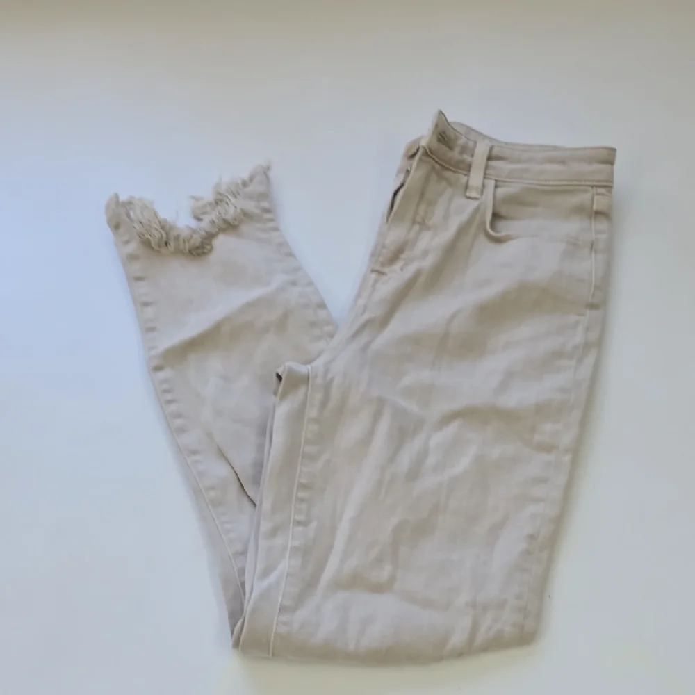 L’Agence High Line Skinny Jeans High Rise Biscuit Destruct